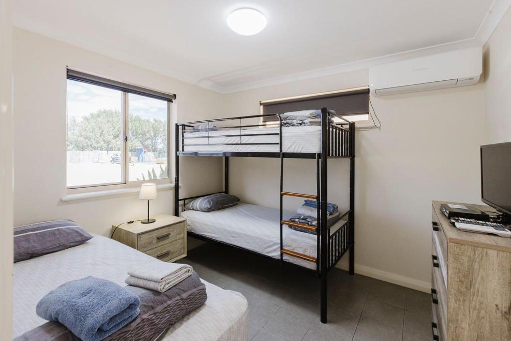 Peoples Park Apartment คอรัลเบย์ ภายนอก รูปภาพ